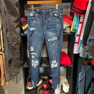 American Eagle Distressed Blue Jeans